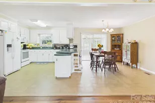 19 Pinecrest Ct, Taylorsville, NC 28681 - Photo 15