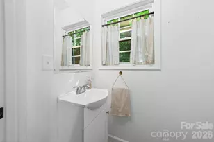 308 E 10th St, Oakboro, NC 28129 - Photo 21