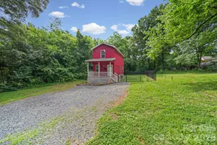 308 E 10th St, Oakboro, NC 28129 - Photo 3
