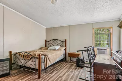 19 Dot Street, Clyde, NC 28721 - Photo 15