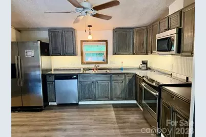 19 Dot Street, Clyde, NC 28721 - Photo 9