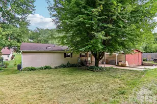 19 Dot St, Clyde, NC 28721 - Photo 3