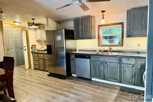 19 Dot St, Clyde, NC 28721 - Photo 7