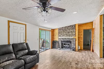 19 Dot Street, Clyde, NC 28721 - Photo 5