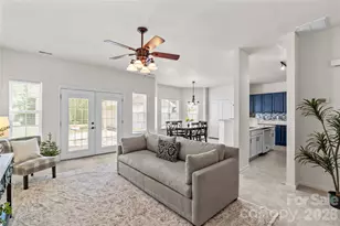 11148 Heritage Green Dr, Cornelius, NC 28031 - Photo 3