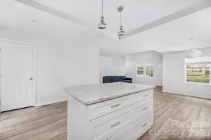 404 Keswick Ave, Charlotte, NC 28206 - Photo 11