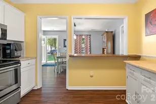 9126 Essen Ln, Charlotte, NC 28210 - Photo 13