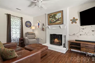 9126 Essen Ln, Charlotte, NC 28210 - Photo 3