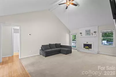 8704 Hornwood Court, Charlotte, NC 28215 - Photo 5