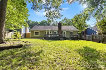 8704 Hornwood Court, Charlotte, NC 28215 - Photo 21