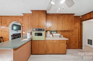 2089 Connelly Springs Rd, Lenoir, NC 28645 - Photo 11