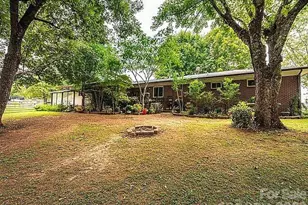 2089 Connelly Springs Rd, Lenoir, NC 28645 - Photo 5