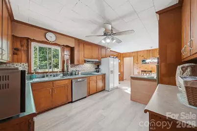 2089 Connelly Springs Road, Lenoir, NC 28645 - Photo 15