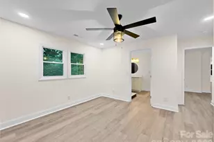 218 Palmer St NW, Lenoir, NC 28645 - Photo 9