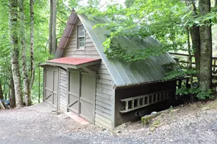 963 Melton Branch Rd, Bakersville, NC 28705 - Photo 3