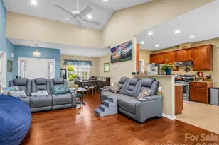 74 Foxtail Ct, Hendersonville, NC 28792 - Photo 13