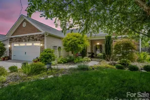 74 Foxtail Ct, Hendersonville, NC 28792 - Photo 1