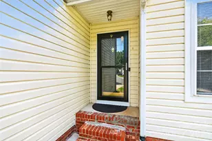 2539 Thornfield Rd, Charlotte, NC 28273 - Photo 5
