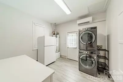 7101 Sherbourne Drive, Charlotte, NC 28210 - Photo 15