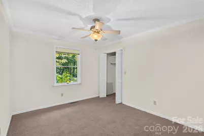 709 Forest Ridge Drive, Hendersonville, NC 28791 - Photo 17