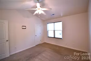 843 Plaza Walk Dr, Charlotte, NC 28215 - Photo 23