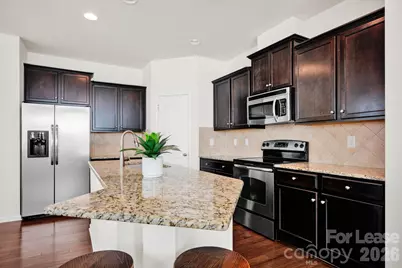 18448 West Catawba Avenue, Cornelius, NC 28031 - Photo 5