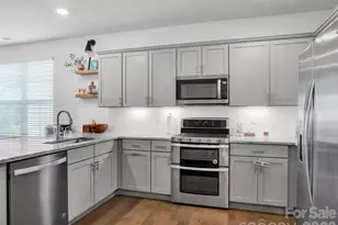 2131 Stevens Mill Rd, Matthews, NC 28104 - Photo 11