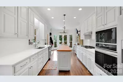 3524 Kylemore Court, Charlotte, NC 28210 - Photo 3