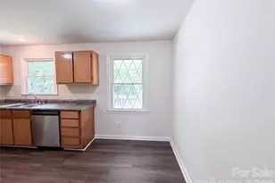 313 Black St, Cherryville, NC 28021 - Photo 7