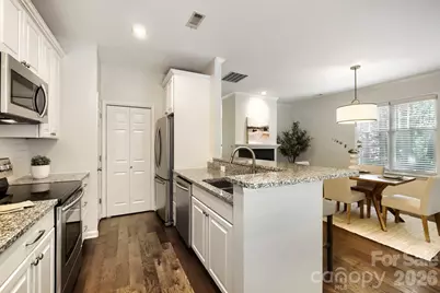 2515 Dilworth Heights Lane, Charlotte, NC 28209 - Photo 9