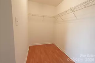 6410 Castlewynd Ct, Charlotte, NC 28212 - Photo 9