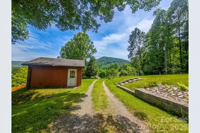114 Dewberry Lane, Burnsville, NC 28705 - Photo 5