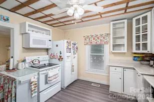601 Forney Ave, Lincolnton, NC 28092 - Photo 11