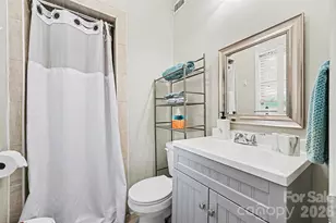 5925 Quail Hollow Rd, Charlotte, NC 28210 - Photo 19