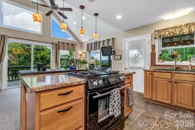 305 Majestic Mountain Drive, Burnsville, NC 28714 - Photo 19
