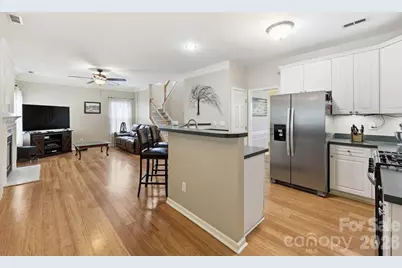 4439 Rock Stream Drive, Charlotte, NC 28269 - Photo 3