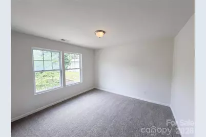 2534 Stream Bank Drive, Charlotte, NC 28269 - Photo 7
