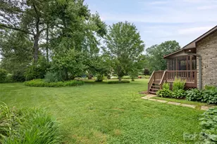 2 Bannerwood Dr, Horse Shoe, NC 28742 - Photo 25