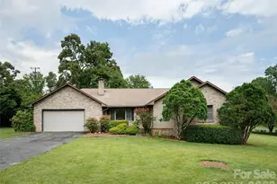 2 Bannerwood Dr, Horse Shoe, NC 28742 - Photo 1