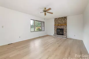 2 Bannerwood Dr, Horse Shoe, NC 28742 - Photo 3