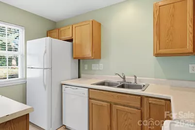 12368 Hennigan Place Lane, Charlotte, NC 28214 - Photo 13