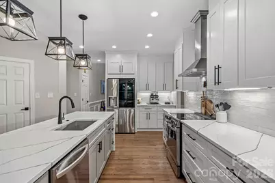 5634 Camelot Drive, Charlotte, NC 28270 - Photo 11