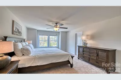 407 Creekview Road, Hendersonville, NC 28792 - Photo 15