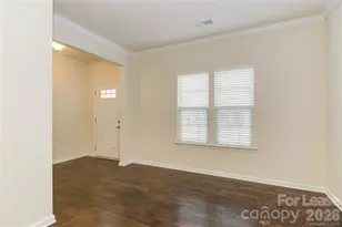 5620 Selkirkshire Rd, Charlotte, NC 28278 - Photo 3