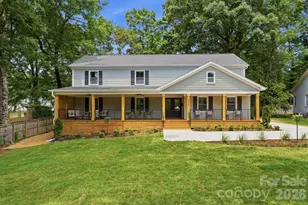3800 Lovett Cir, Charlotte, NC 28210 - Photo 1