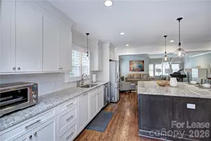 3215 Cambridge Rd, Charlotte, NC 28209 - Photo 11