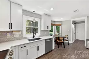 9018 Hunters Pointe Dr, Huntersville, NC 28078 - Photo 15