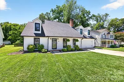 9018 Hunters Pointe Drive, Huntersville, NC 28078 - Photo 3