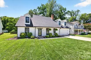 9018 Hunters Pointe Dr, Huntersville, NC 28078 - Photo 3