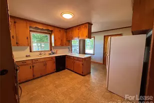 7381 Lockhart Rd, Sharon, SC 29742 - Photo 9